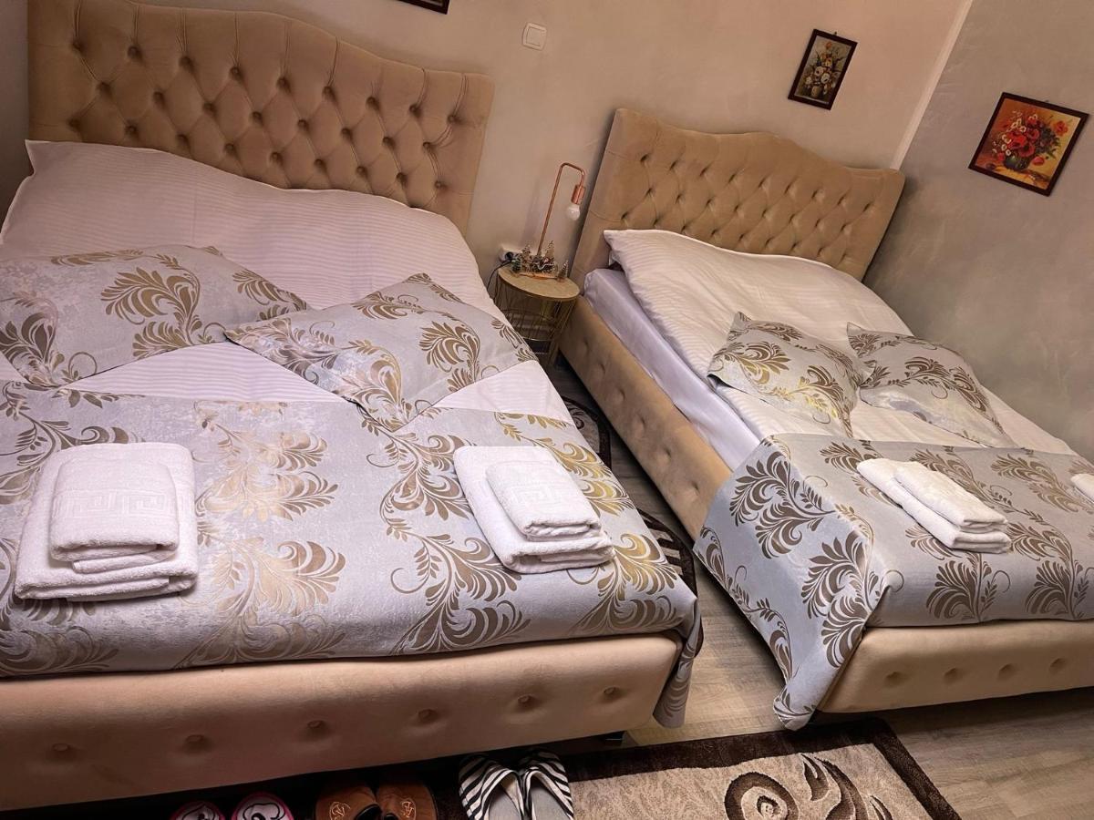 Гостевой дом Casa Cu Pitici Вама Экстерьер фото