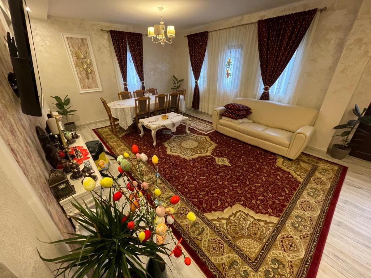 Гостевой дом Casa Cu Pitici Вама Экстерьер фото